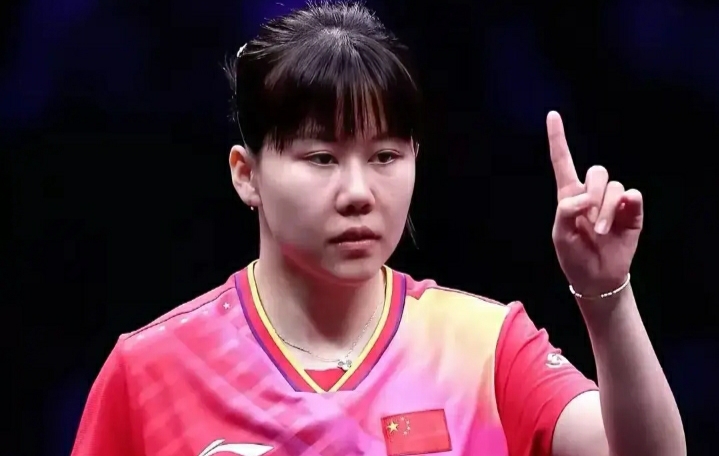突尼斯队面临挑战，艰难获胜