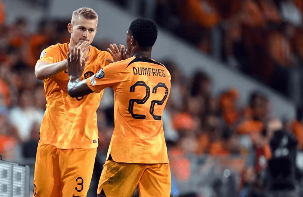 -关于波兰队携手晋级，轻松进入欧洲杯4分之1决赛的信息