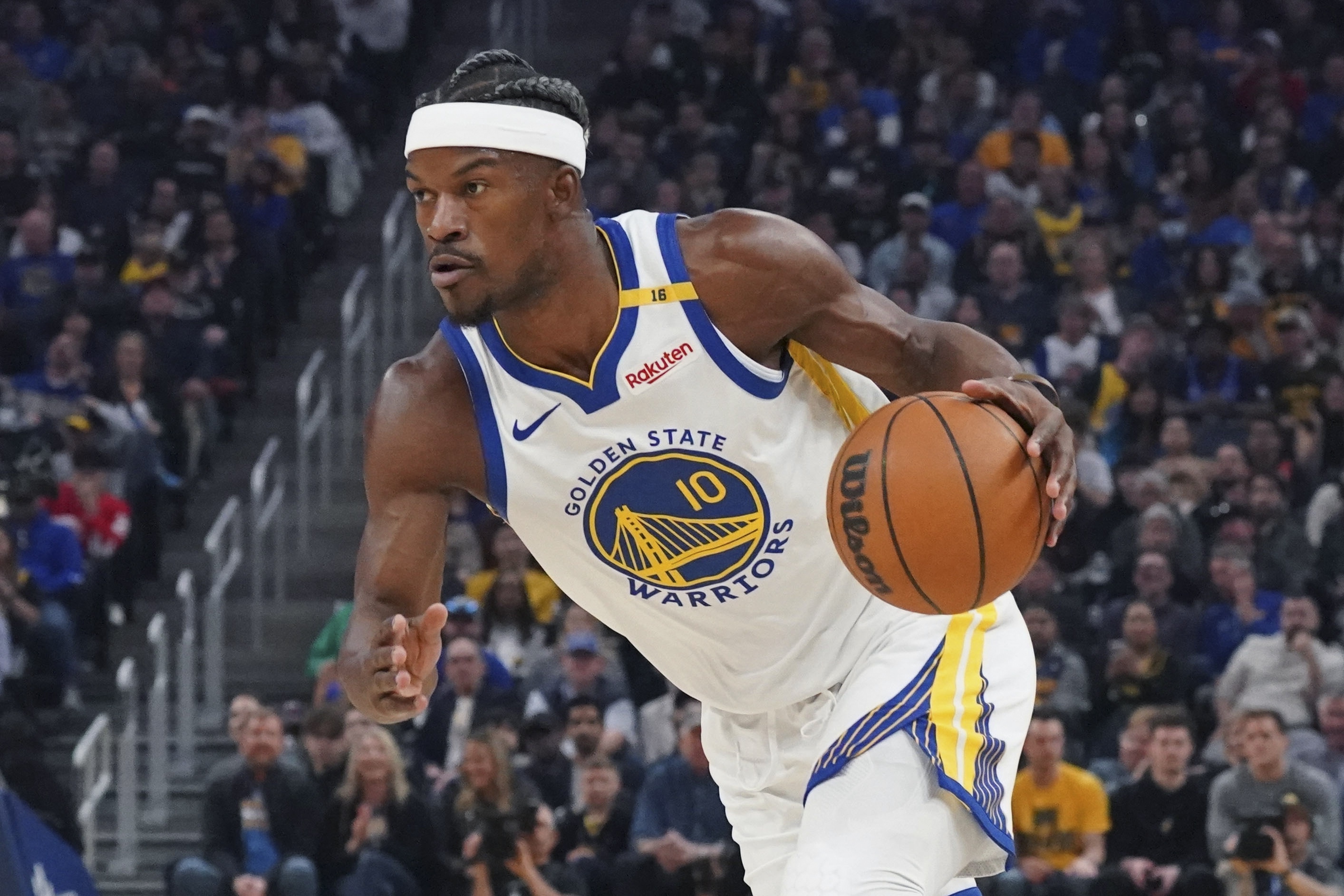 九游体育app下载-勇士惊险获胜，逆转开拓者晋级