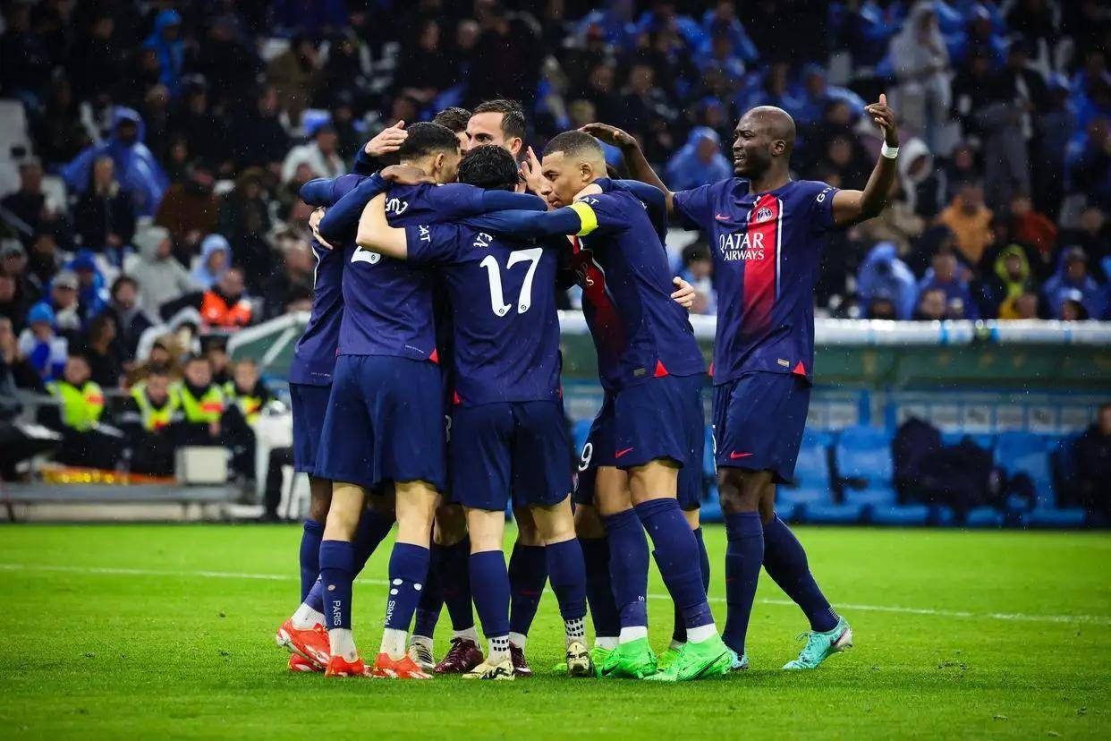 巴塞罗那精彩逆转：欧冠赛场成焦点的简单介绍