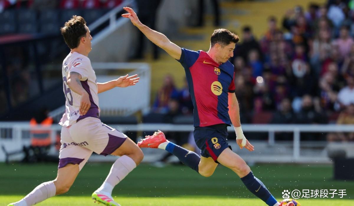 巴塞罗那战胜赫塔菲，登顶榜首