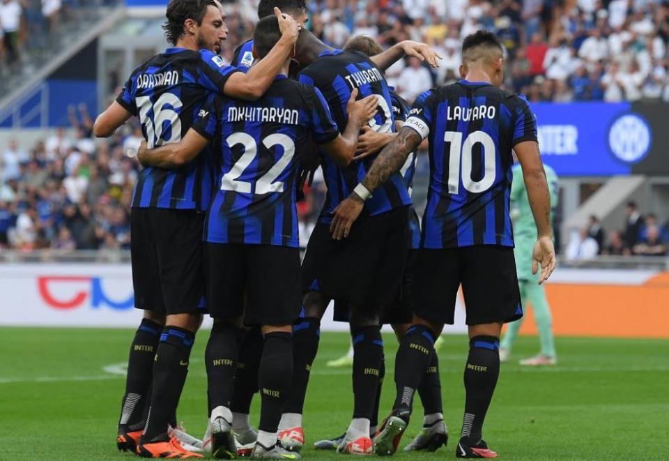 罗马客场击败佛罗伦萨，继续领跑积分榜的简单介绍