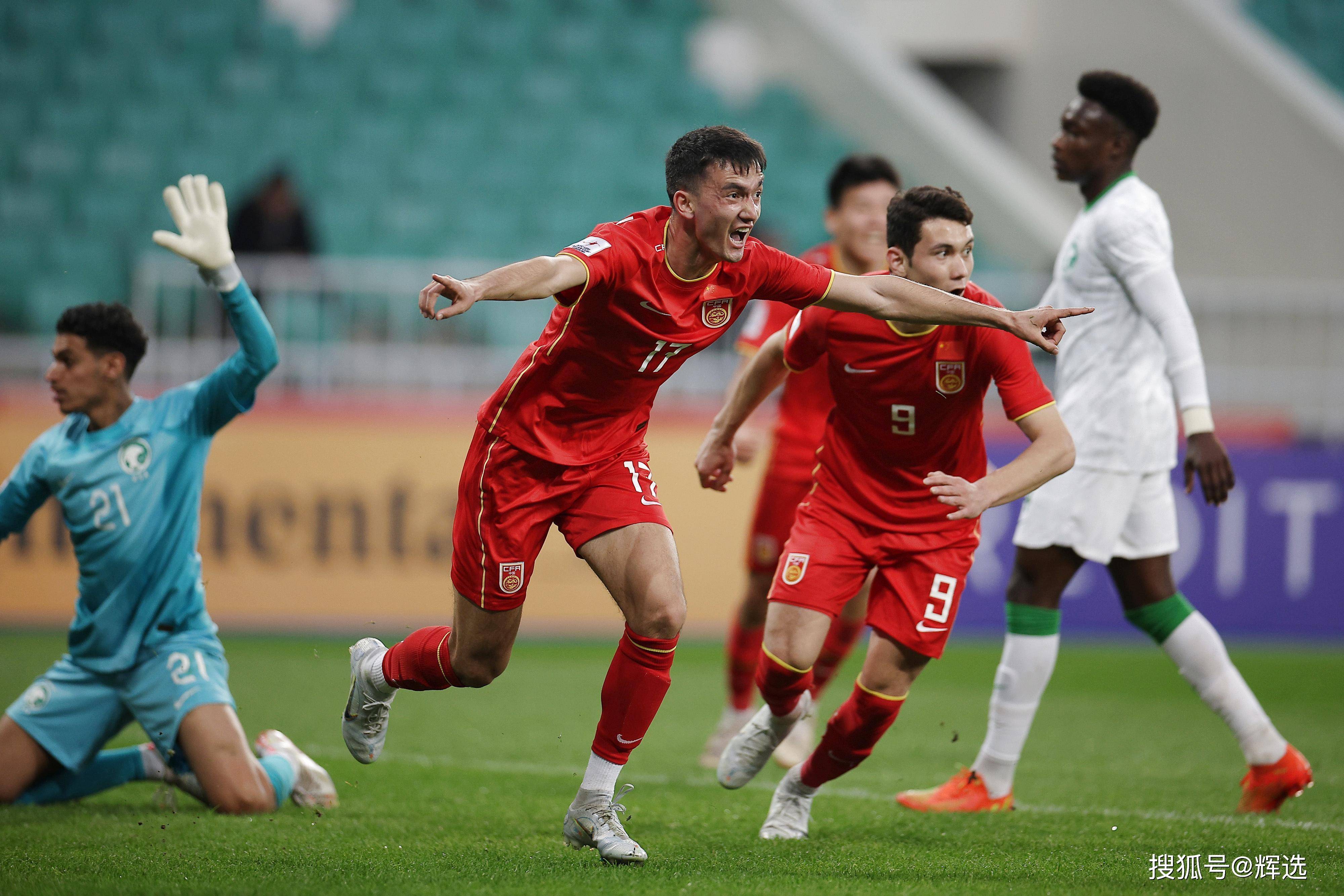 足球赛事报道:中国队在国际赛场上表现抢眼的简单介绍 足球赛事报道:中国队在国际赛场上表现抢眼的简单介绍