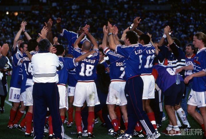 哈尔滨队关键夺冠,再次登上争冠之路 哈尔滨队关键夺冠,再次登上争冠之路