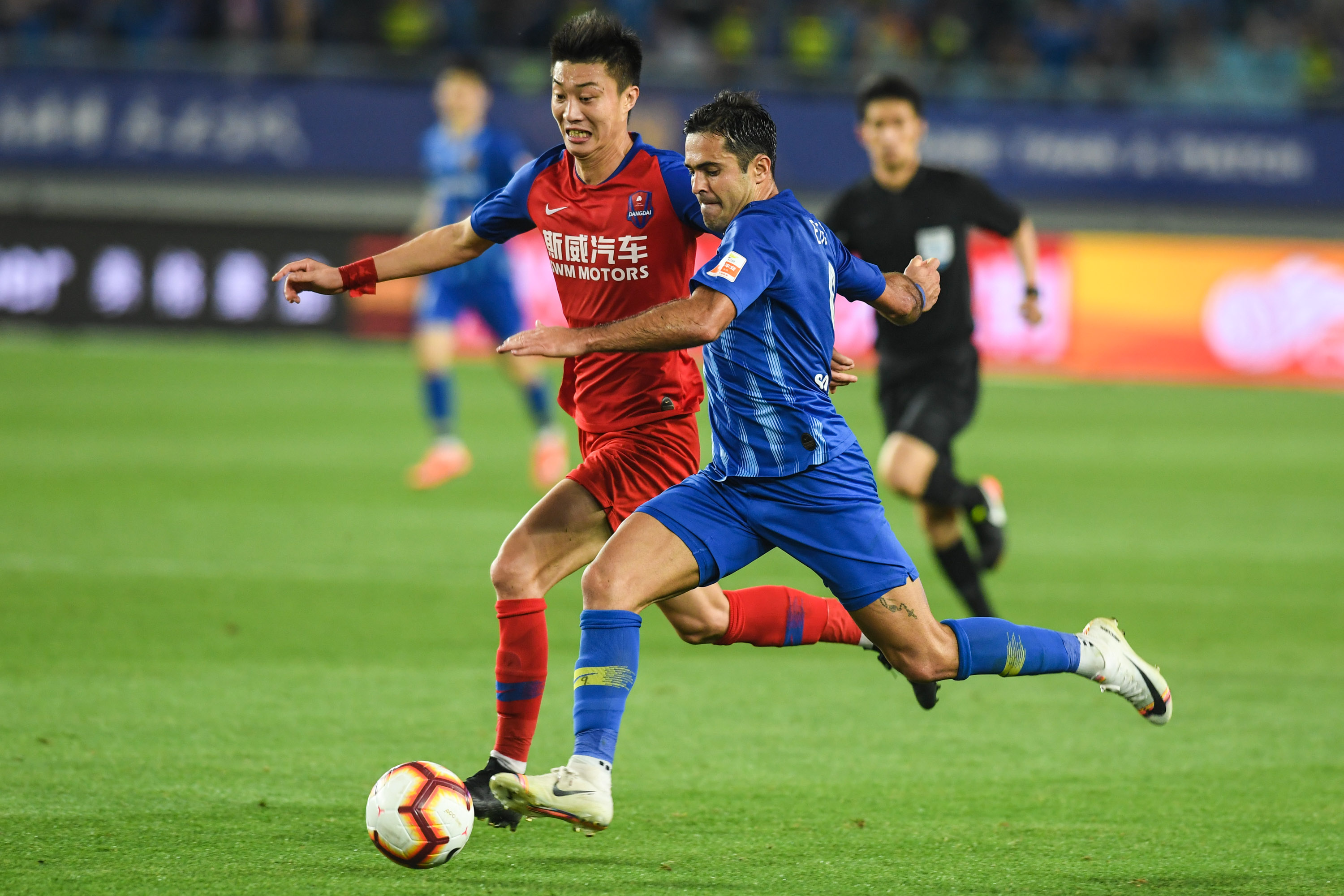 九游体育在线登录-江苏苏宁新援表现抢眼，助球队全面进攻的简单介绍